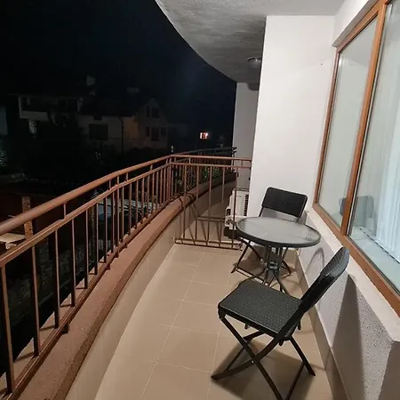 Διαμέρισμα Monfort в