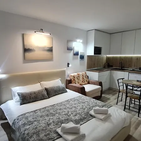 Monfort в * Μπάνσκο