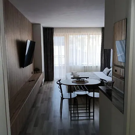 Monfort в Bansko