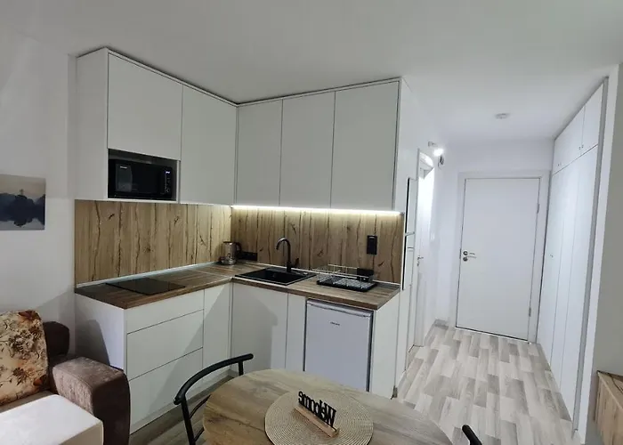 Monfort в Apartman Banszko